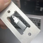 CNCによるアルミ切削加工品でジェットエンジンのタービンブレードを模したもの